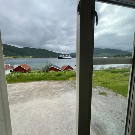 Pansiyon Visit Leif At Senja Gibostad