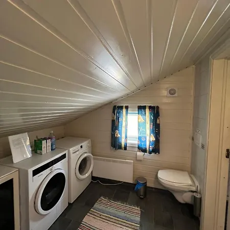 Δωμάτια σε οικογενειακή κατοικία Visit Leif At Senja *