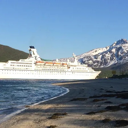 Δωμάτια σε οικογενειακή κατοικία Visit Leif At Senja *