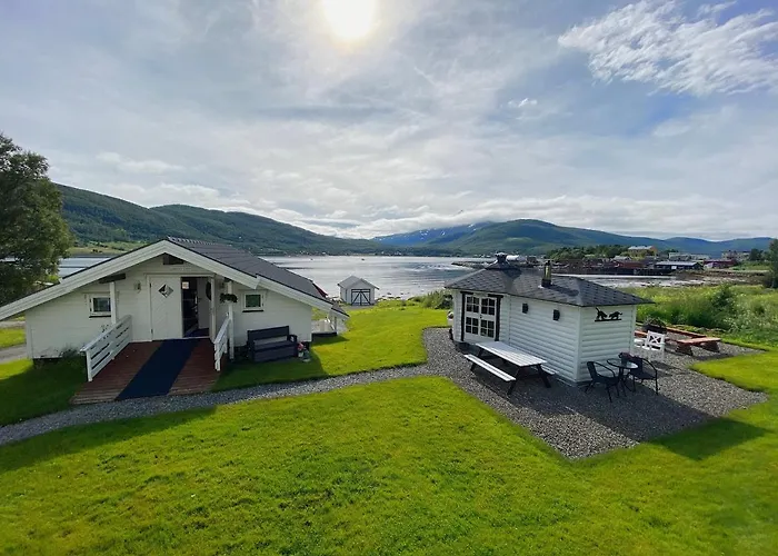 Visit Leif At Senja Alloggio in famiglia