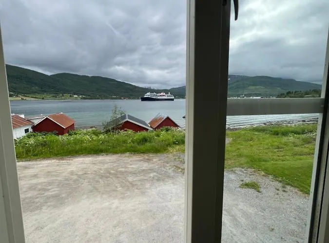 Privat overnatting Visit Leif At Senja Gibostad